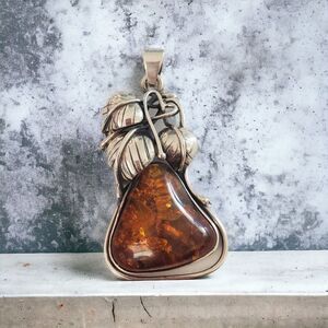 Vintage Art Nouveau Sterling Silver & Baltic Amber Pendant Leaves Handcrafted